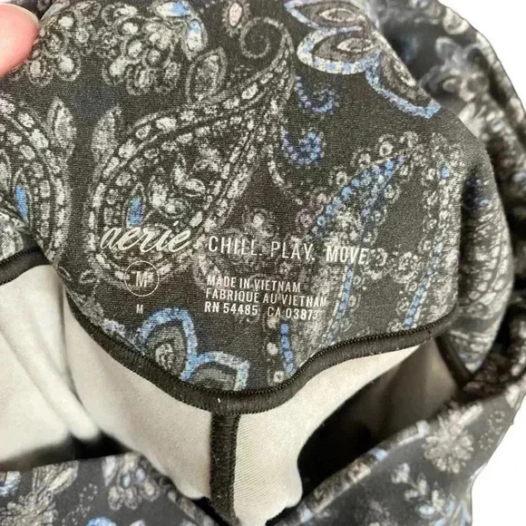 Aerie paisley leggings - Picture 2 of 6